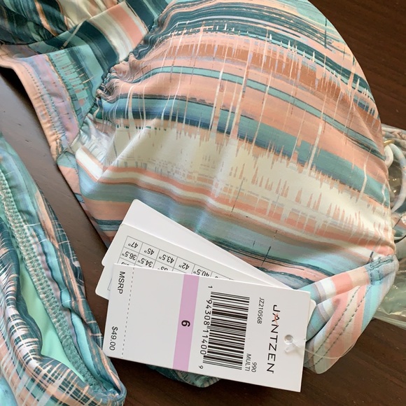 Jantzen swimming suit - Picture 3 of 8